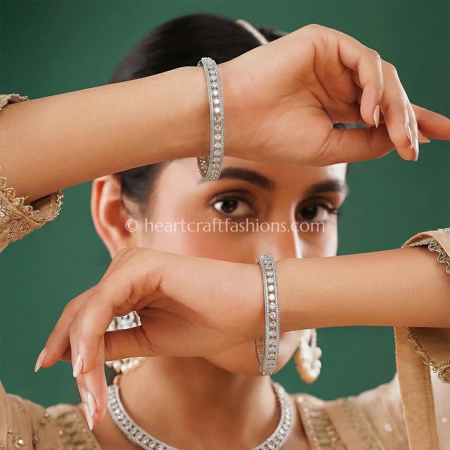 Diamond White Zircon Classic Non-Openable Bangles