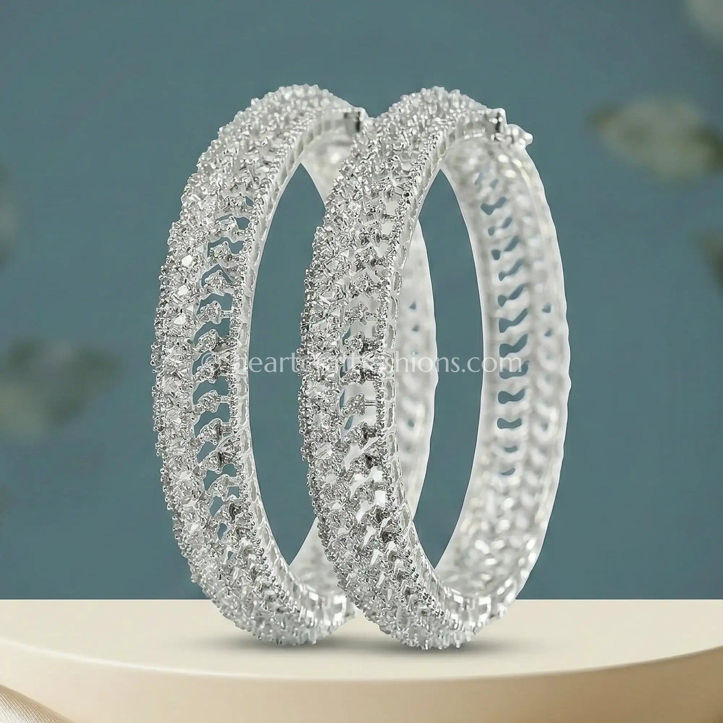 Diamond White Zircon Elegance Openable Kada