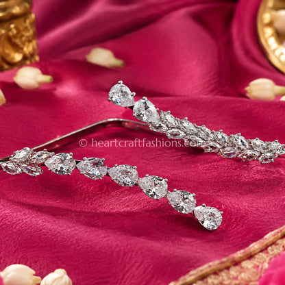 Dual Wave Pear-Cut Zircon Palm Cuff / Handcuff