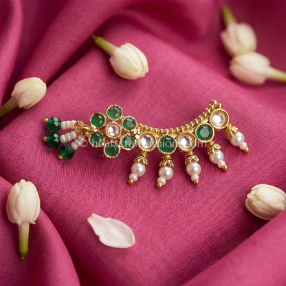 Emerald Floral Cluster Curved Maharashtrian Nath