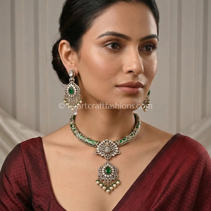Emerald Green Moissanite Meenakari Hasli Pendant Set