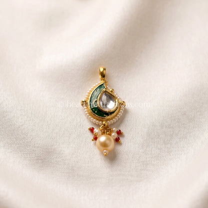 Emerald Meenakari Pachi Kundan Paisley Nath