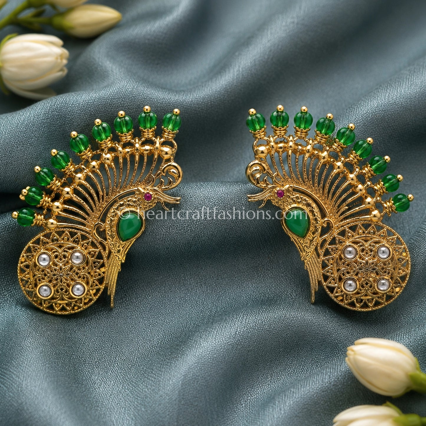 Emerald Peacock Amrapali Ear Cuff