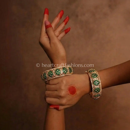 Emerald Sunheri Kundan Lattice Bangles