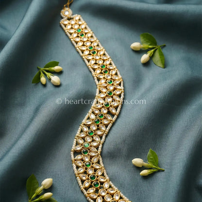 Emerald Radiance Sunehri Kundan Bridal Sheeshpatti