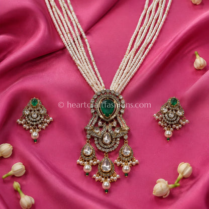 Emerald Sunehri Kundan Pearl Pendant Set