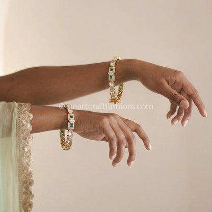 Emerald Sunehri Kundan Sleek Bangles