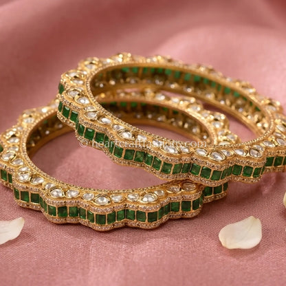 Emerald Sunehri Kundan Sleek Bangles