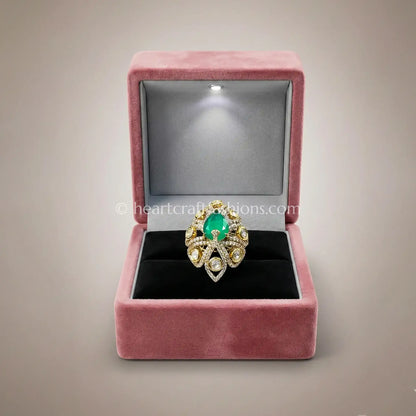 Sunehri Kundan Emerald Teardrop Doublet Ring