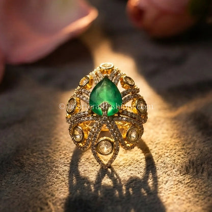 Sunehri Kundan Emerald Teardrop Doublet Ring
