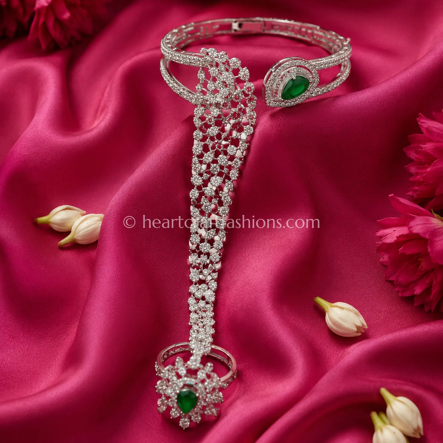 Emerald Teardrop & Lattice Hathphool (Hand Harness)