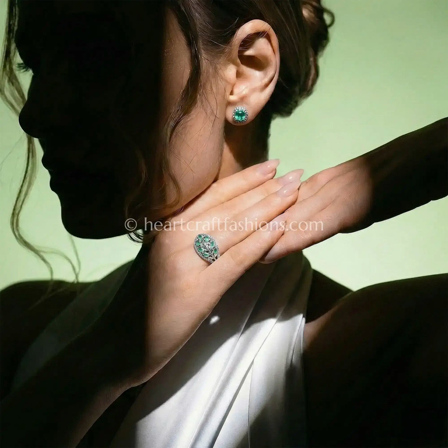 Emerald Halo Teardrop Statement Ring