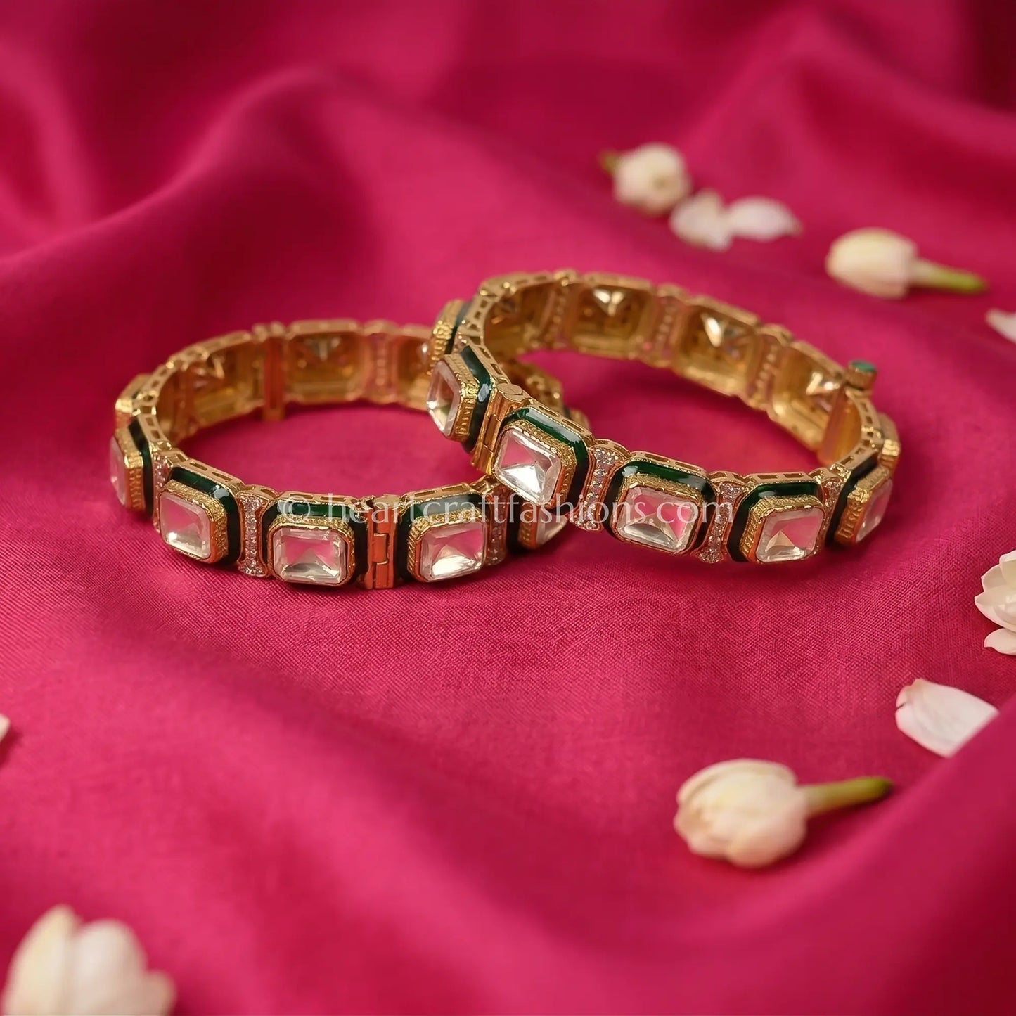 Emerald Moissanite Polki Sleek Bangles