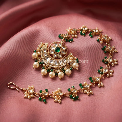 Emerald Pachi Kundan Maang Tikka