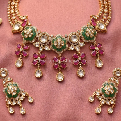 Gulnaz Sunehri Kundan Floral Choker