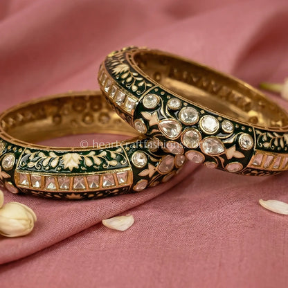Green Meenakari Sunehri Kundan Patla