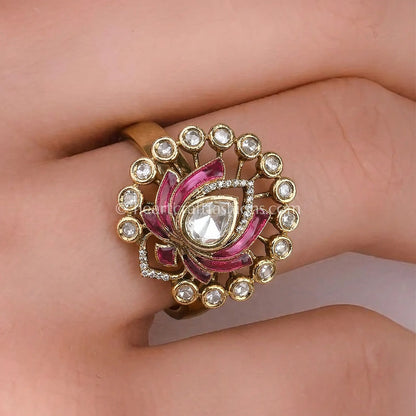 Gul Kamal Sunehri Kundan Ring