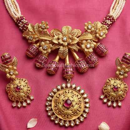 Gul Pushp Gold Kundan Pendant Necklace Set