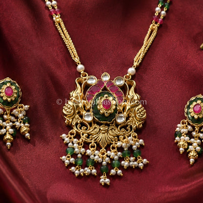Gulnaar Heritage Pachi Kundan Pendant Set