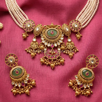 Heritage Pachi Kundan Pearl Choker