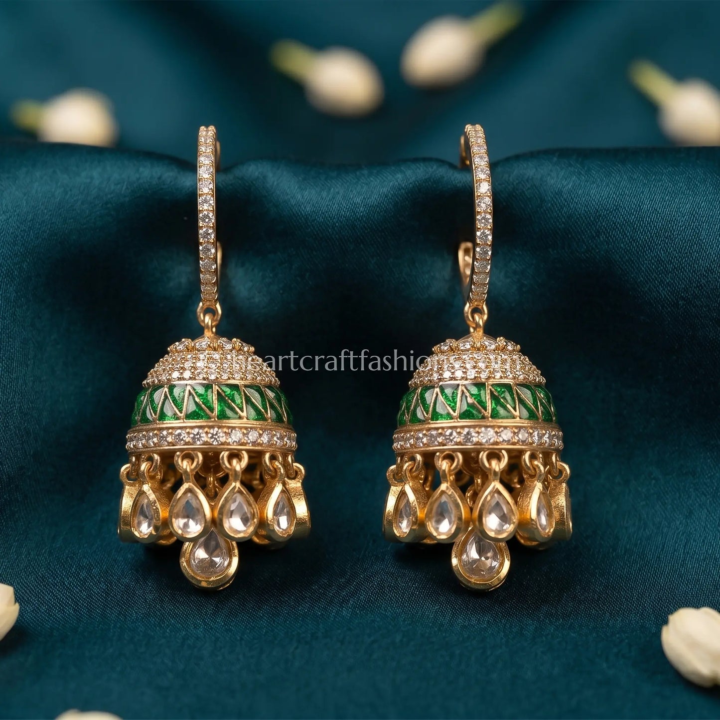 Harit jyoti Sunehri Kundan Bali