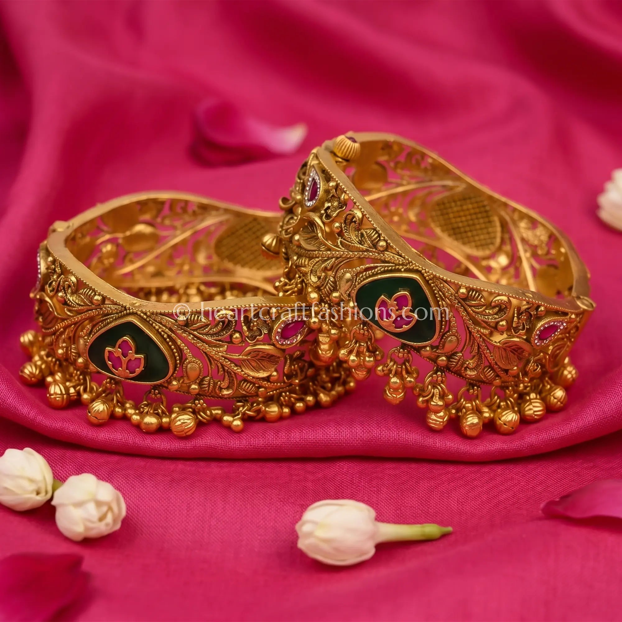Heritage Emerald Ruby Floral Patla