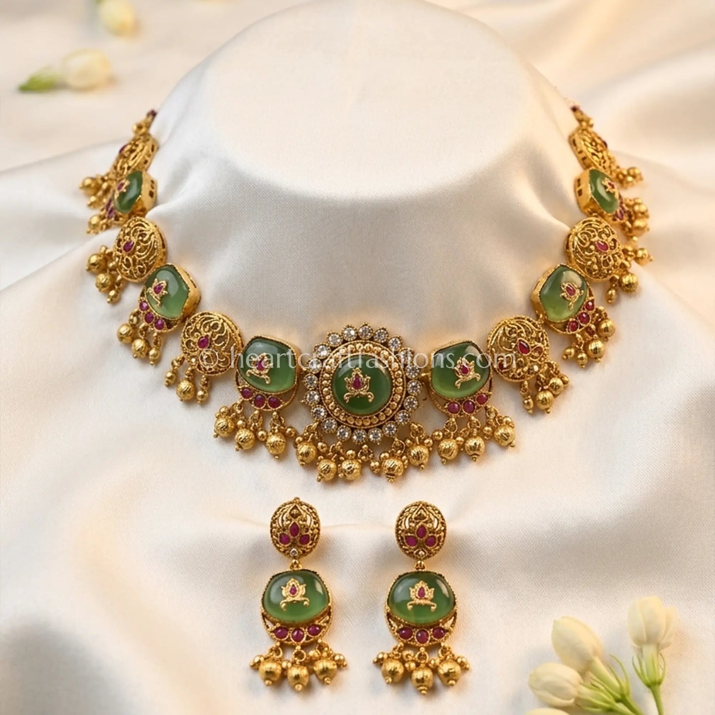 Heritage Green Choker Set