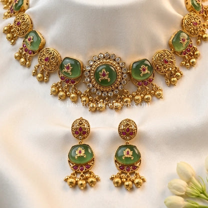 Heritage Green Choker Set