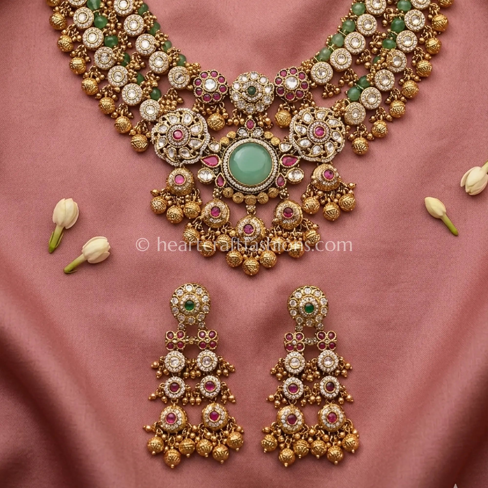 Heritage Pachi Kundan Layered Necklace Set