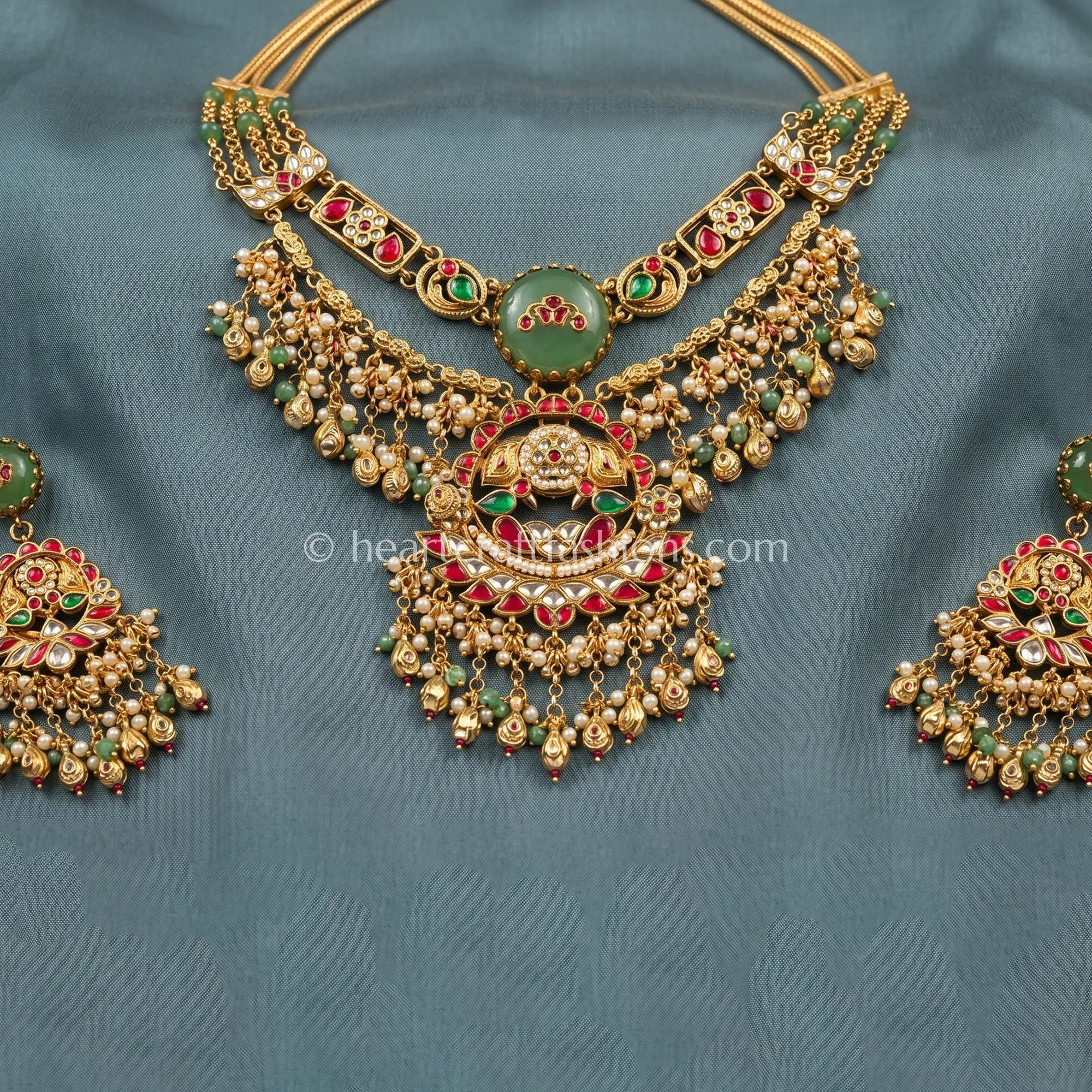 Heritage Pachi Kundan Chand Layered Necklace Set
