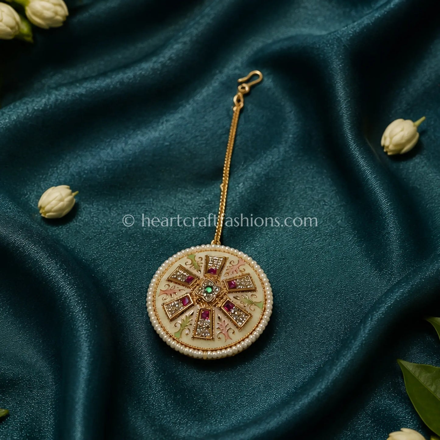 Heritage Rajwadi off white pearl bordered Borla