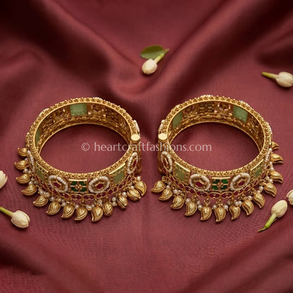 Heritage Ruby Emerald Charm Patla