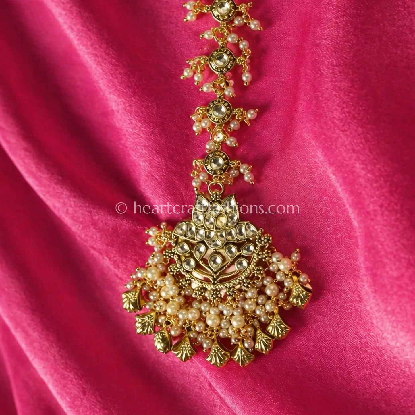 Ivory Pearl Pachi Kundan Maang Tikka