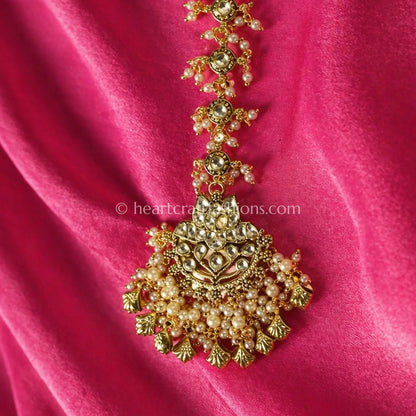 Ivory Pearl Pachi Kundan Maang Tikka