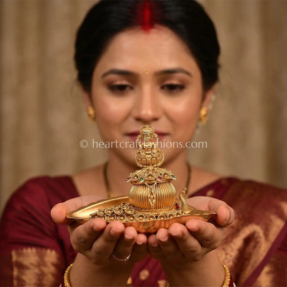 Lakshmi Kalash Heritage Sindoor Box (With Tray)
