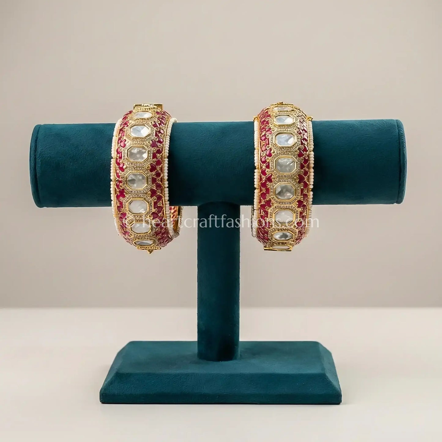 Maharani Ruby Sunheri Kundan Bangles