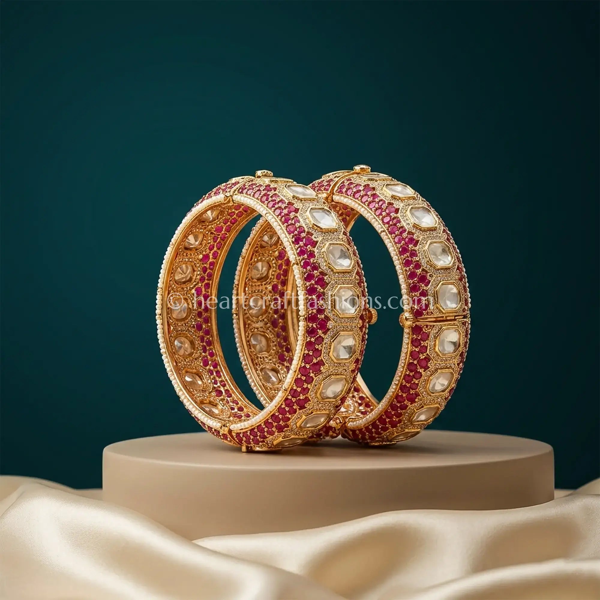 Maharani Ruby Sunheri Kundan Bangles