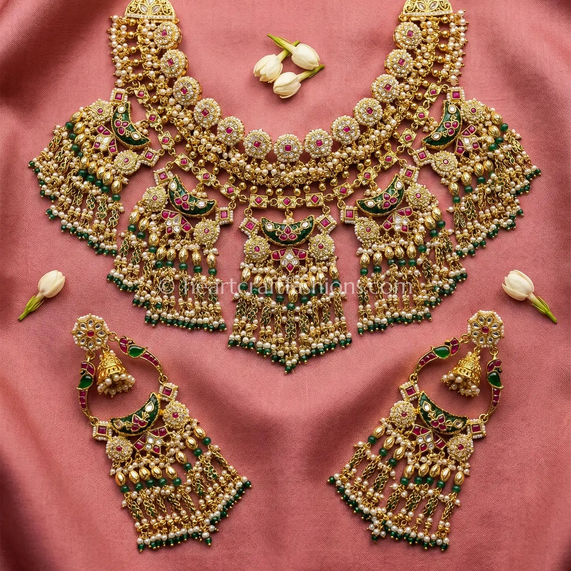 Maharani Shringar Heritage Pachi Kundan Set