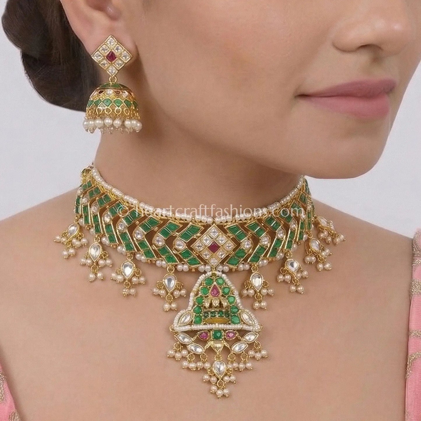 Meera Sunehri Kundan Jadau Choker Set