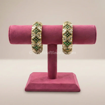Mehira Emerald Sunheri Kundan Bangles