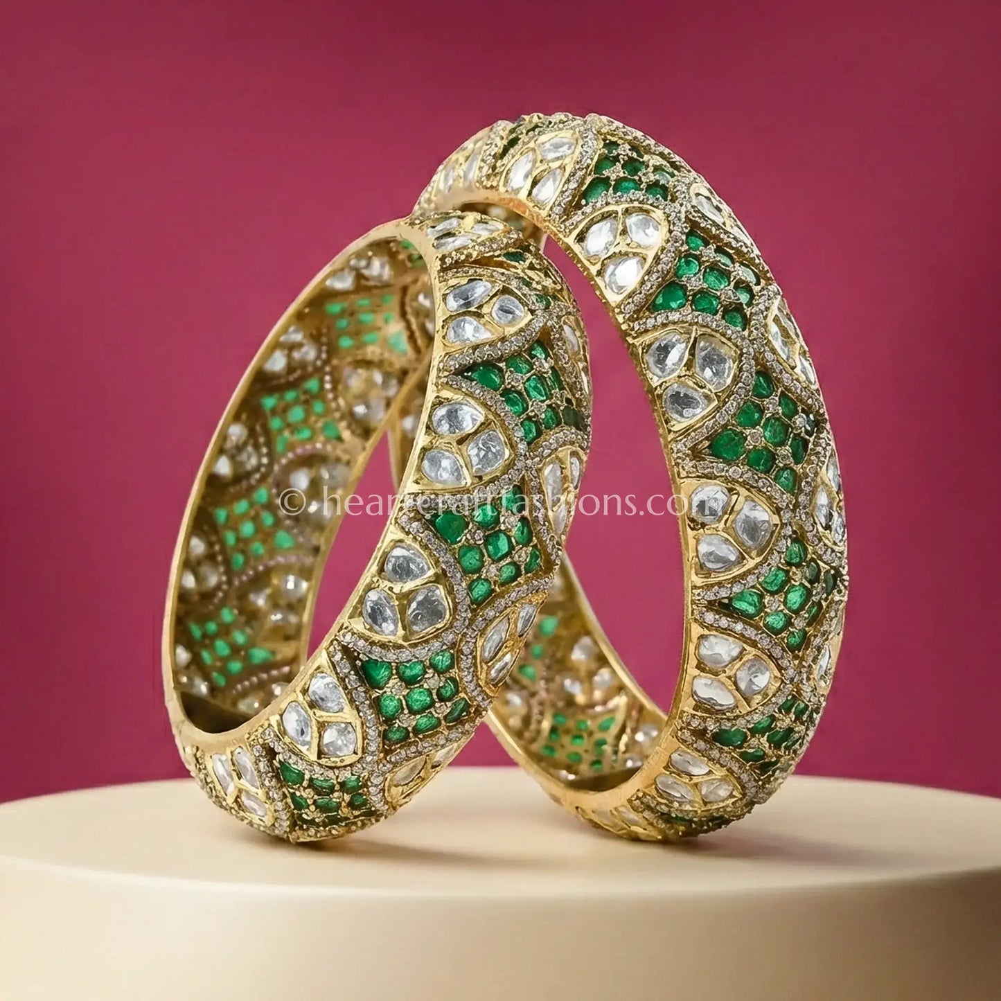 Mehira Emerald Sunheri Kundan Bangles