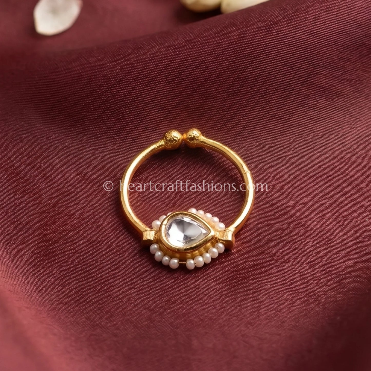 Minimal Clear Teardrop Pachi Kundan Ring Nath