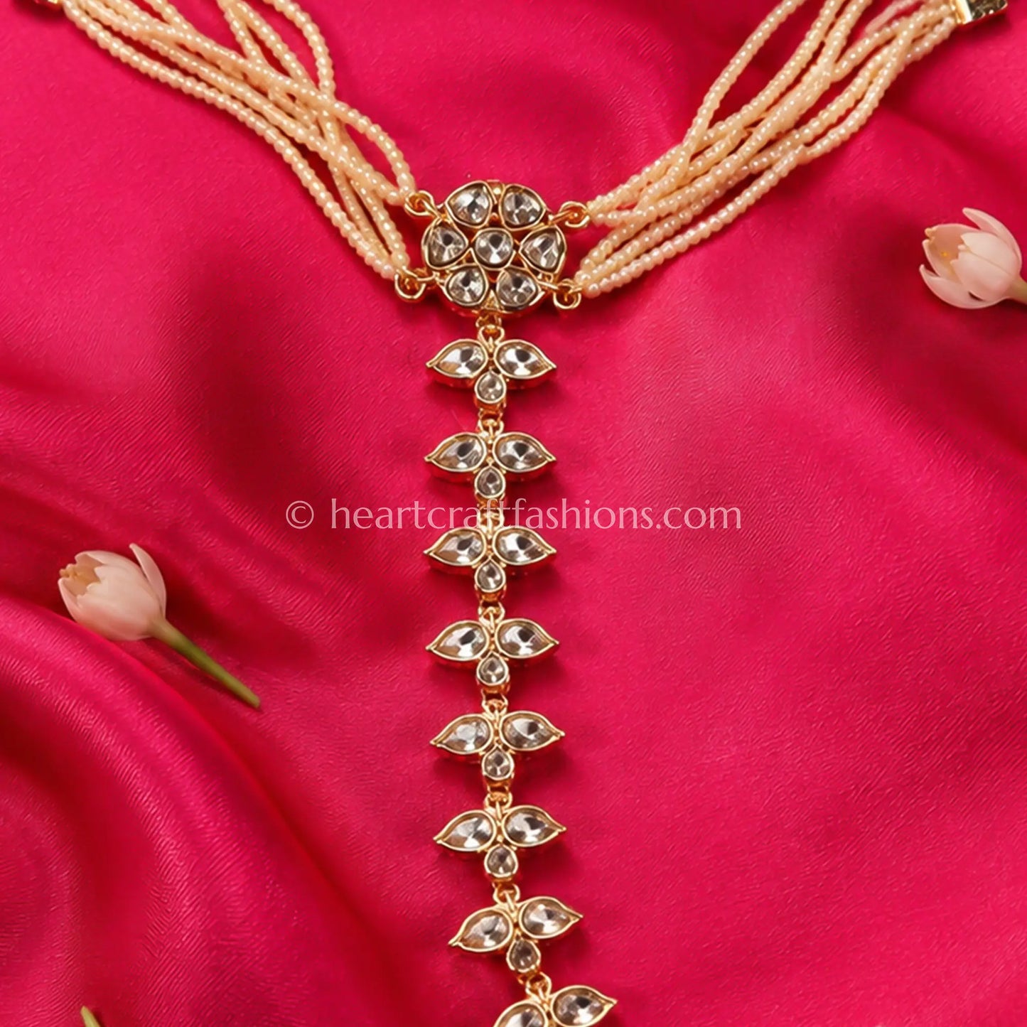 Mridula Sunehri Kundan Hathphool