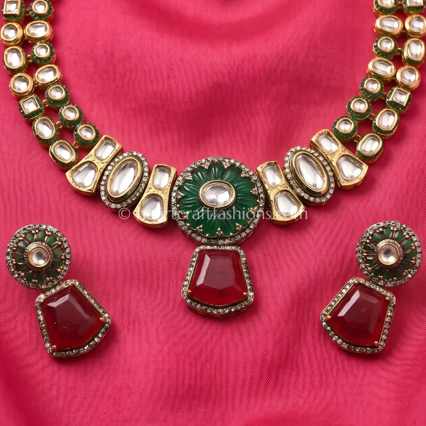Noor-e-Rang Polki doublet Choker Set