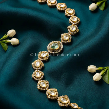 Noor Oval Moissanite Kundan Bridal Sheeshpatti