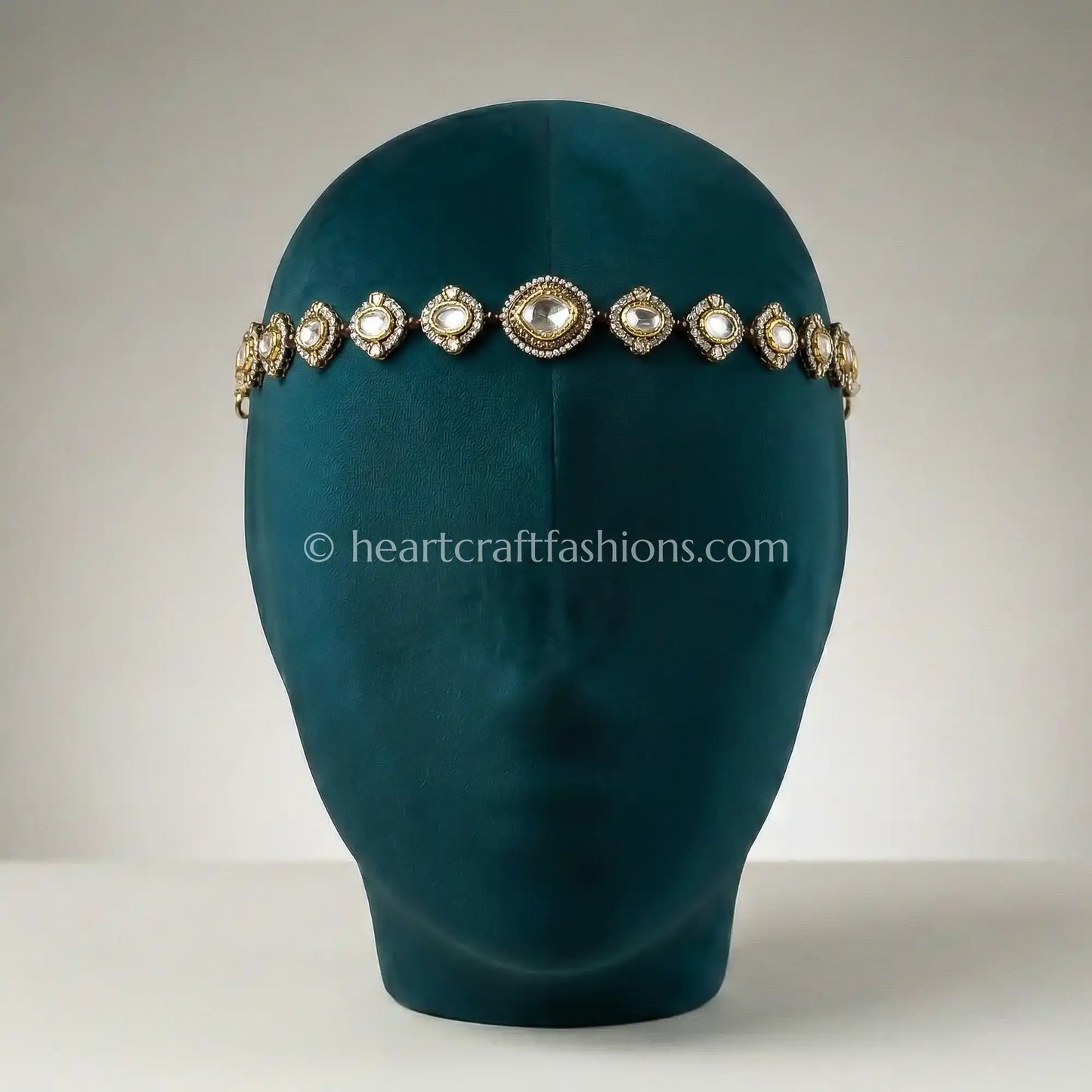 Noor Oval Moissanite Kundan Bridal Sheeshpatti
