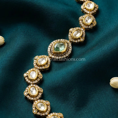 Noor Oval Moissanite Kundan Bridal Sheeshpatti