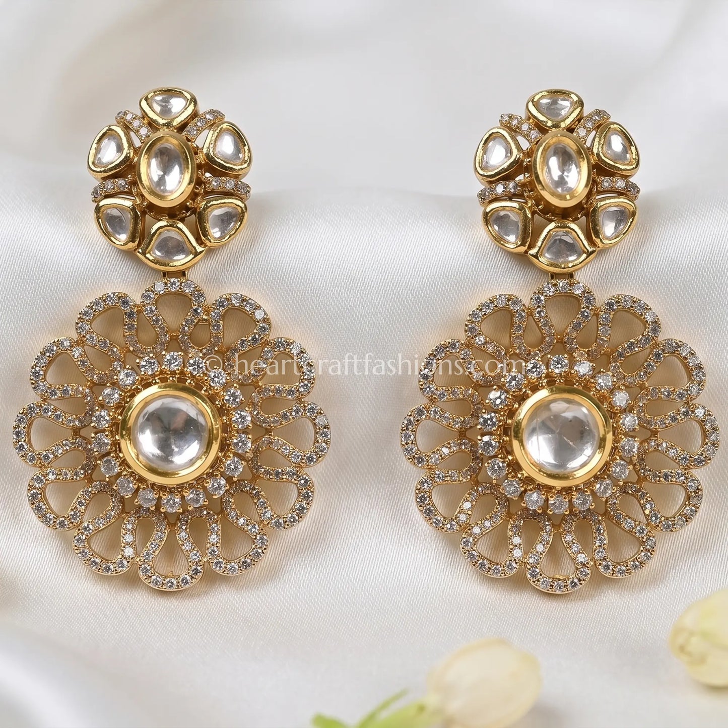 Noorika Sunehri Kundan Danglers