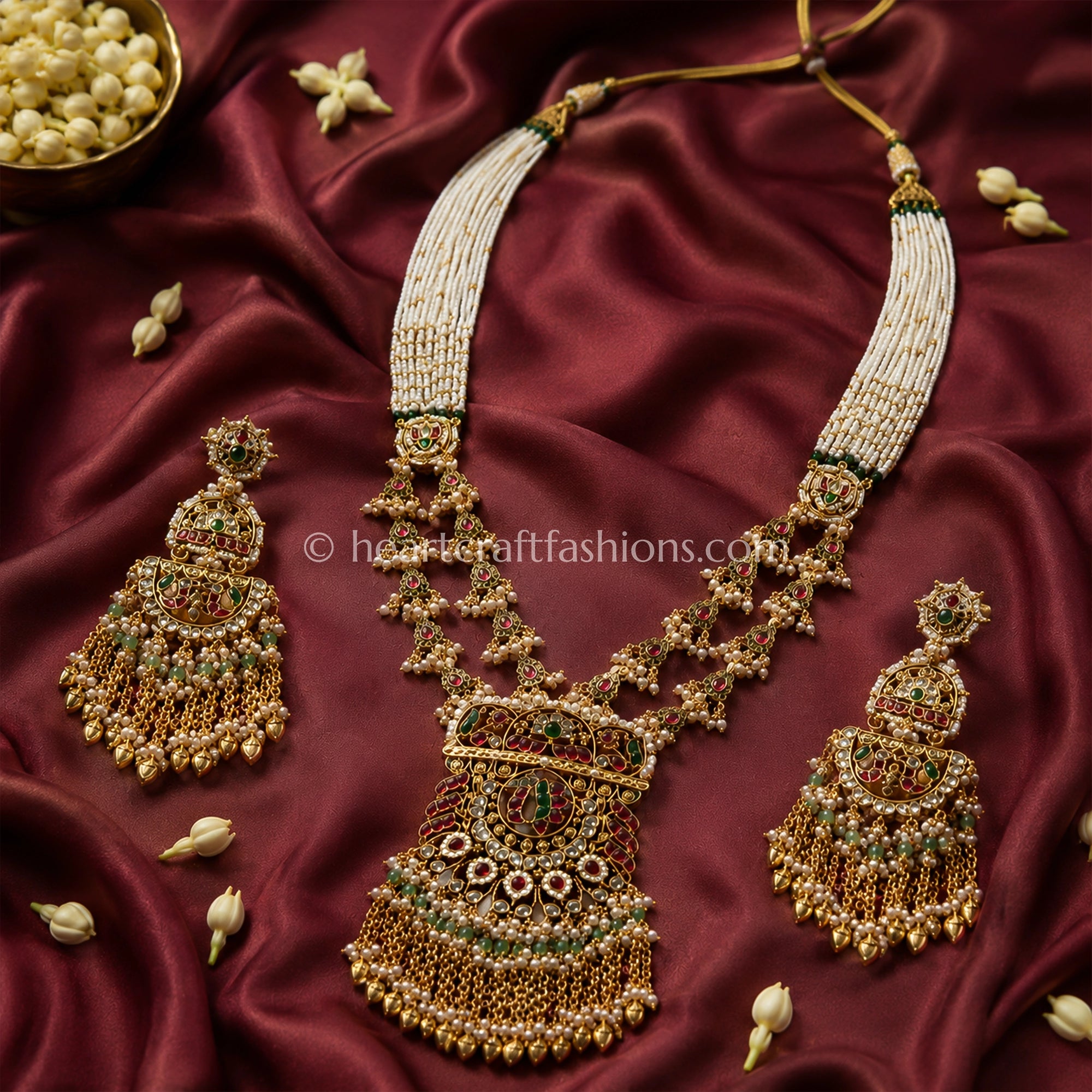Opulent Heritage Pachi Pearl Grand Haar Set