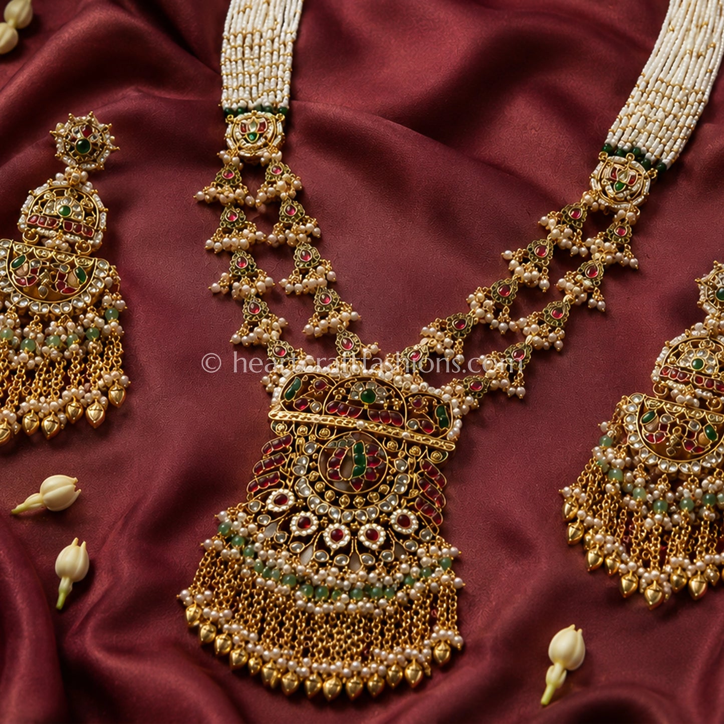 Opulent Heritage Pachi Pearl Grand Haar Set